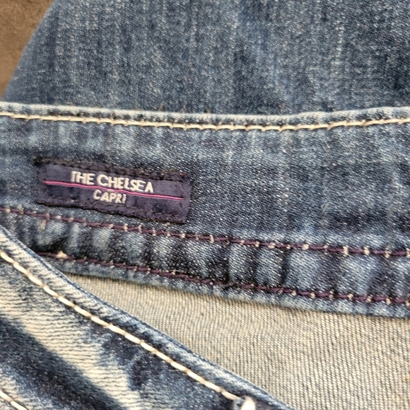 Vigoss Women's 5/6 The Chelsea Capri Cropped Denim Jeans Medium Dark Wash - Picture 5 of 8